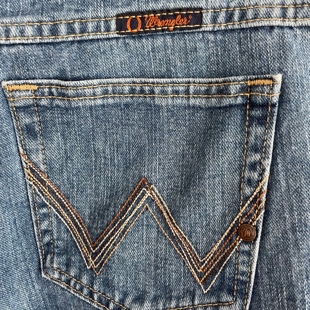 LIKE NEW Wangler Jeans 13/14X 34